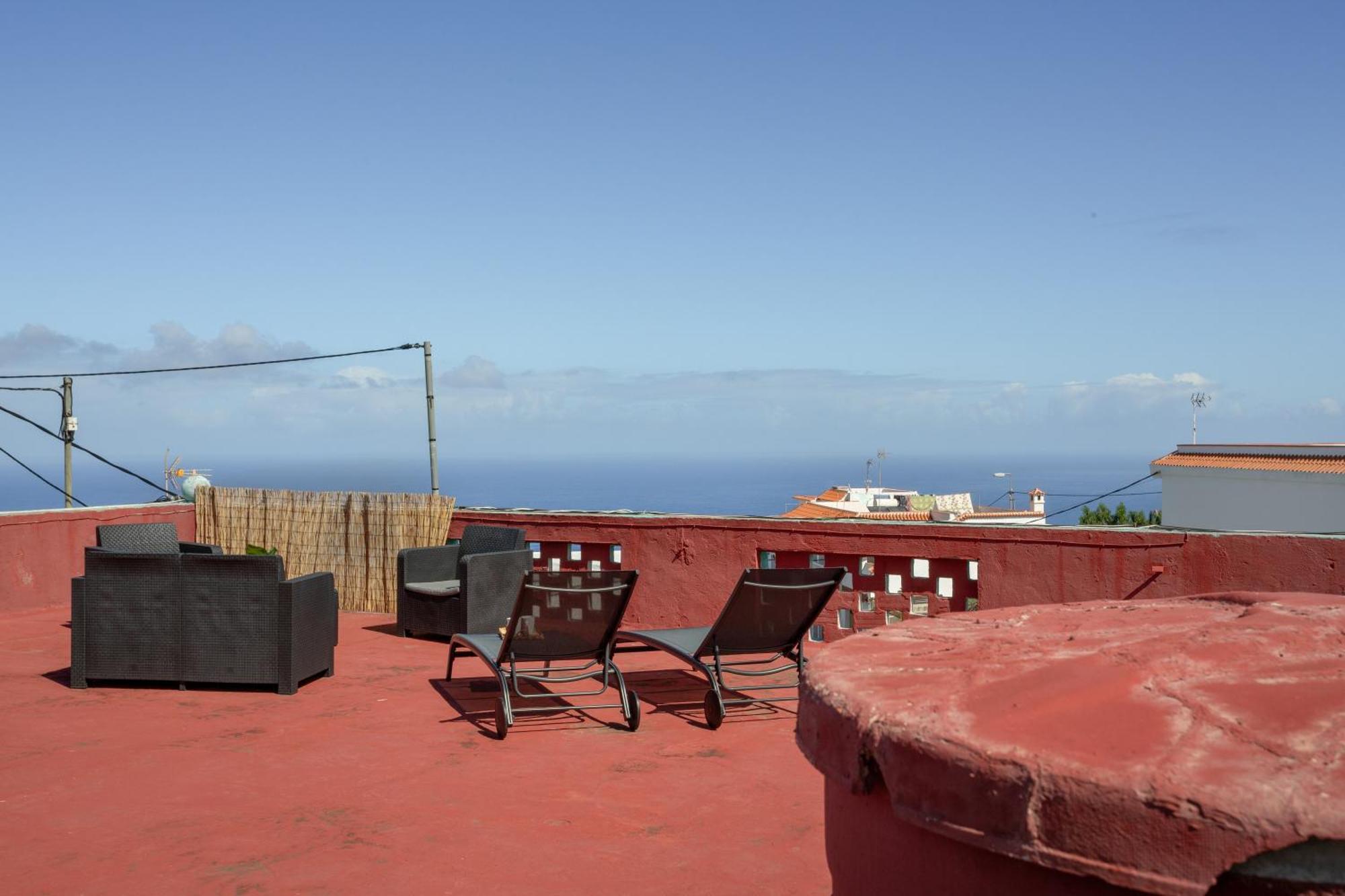 Un Jardin Al Mar Hotel Genovés Buitenkant foto